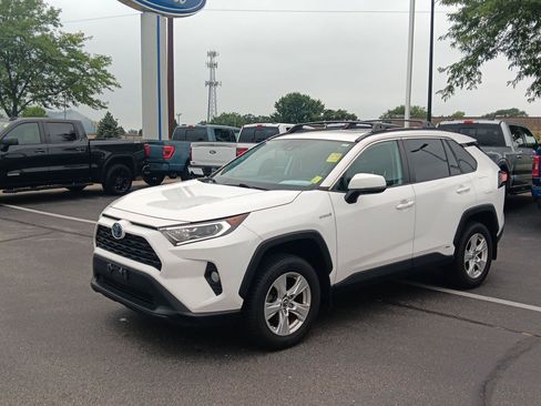 Used 2020 Toyota RAV4 XLE w/ Convenience Package AWD/4WD image 10