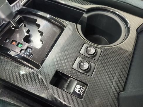 Used 2019 Toyota 4Runner TRD Off-Road AWD/4WD image 12