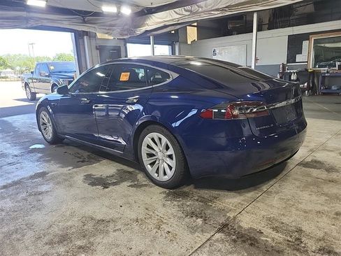 Used 2018 Tesla Model S 75D AWD/4WD image 4