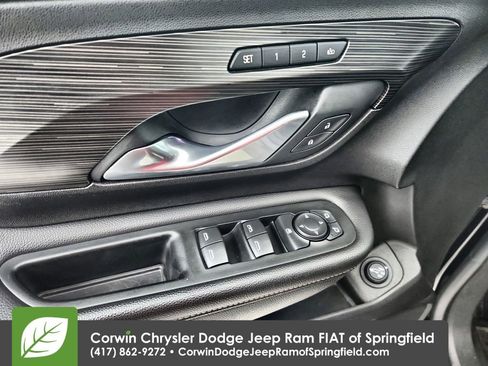 Used 2018 GMC Terrain SLT w/ Preferred Package image 21