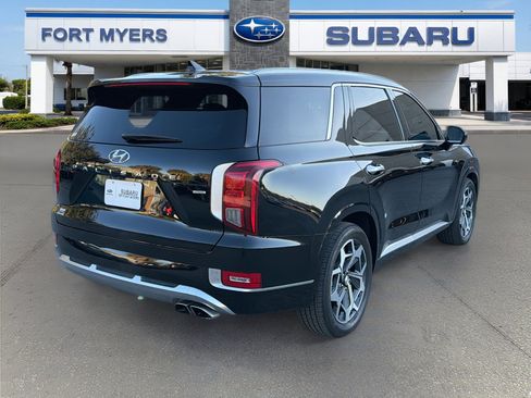 Used 2021 Hyundai Palisade Calligraphy image 3