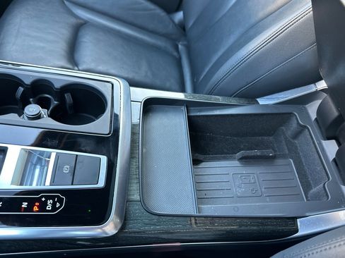 Used 2021 Audi Q7 3.0T Premium image 33