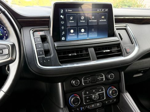 Used 2023 Chevrolet Suburban Premier RWD image 49