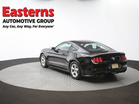 Used 2017 Ford Mustang Coupe RWD image 61