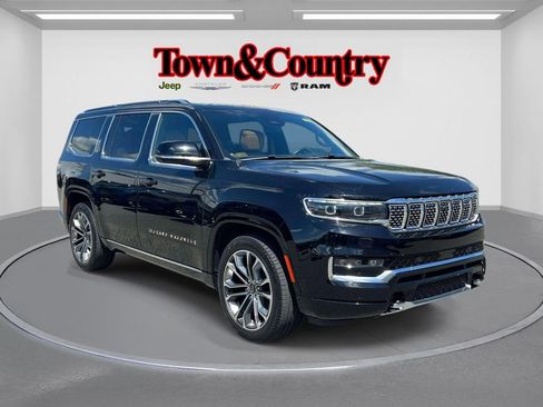Certified 2024 Jeep Grand Wagoneer Series III w/ Rear Seat Video Group 1 AWD/4WD image 1
