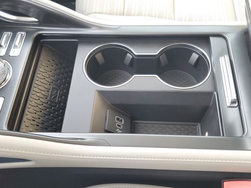 New 2026 Lincoln Nautilus Reserve image 27