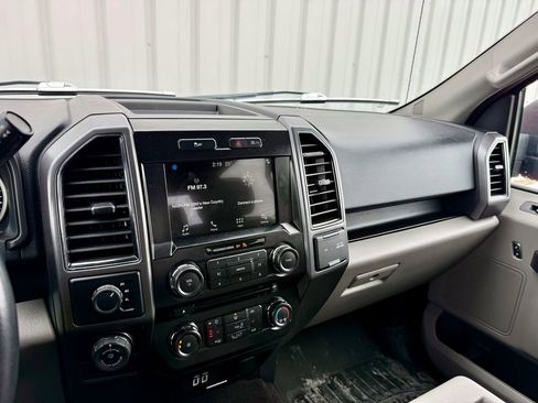 Used 2017 Ford F150 XLT w/ Equipment Group 302A Luxury image 16