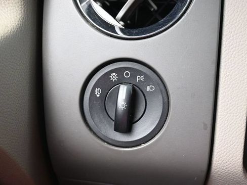 Used 2009 Ford Expedition XLT AWD/4WD image 27
