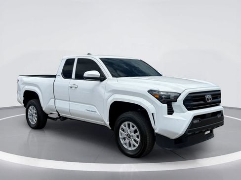 Certified 2026 Toyota Tacoma SR5 RWD image 9