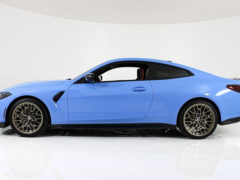 Used 2025 BMW M4 CS AWD/4WD image 3