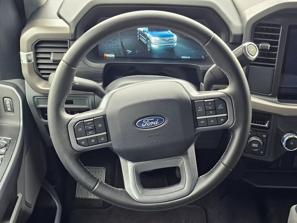 Used 2025 Ford F150 XLT w/ Equipment Group 301A Standard AWD/4WD image 18