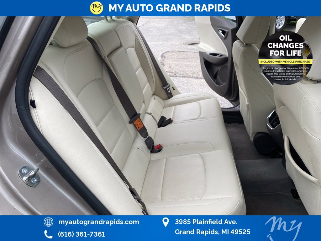 Used 2024 Chevrolet Malibu LT FWD image 18