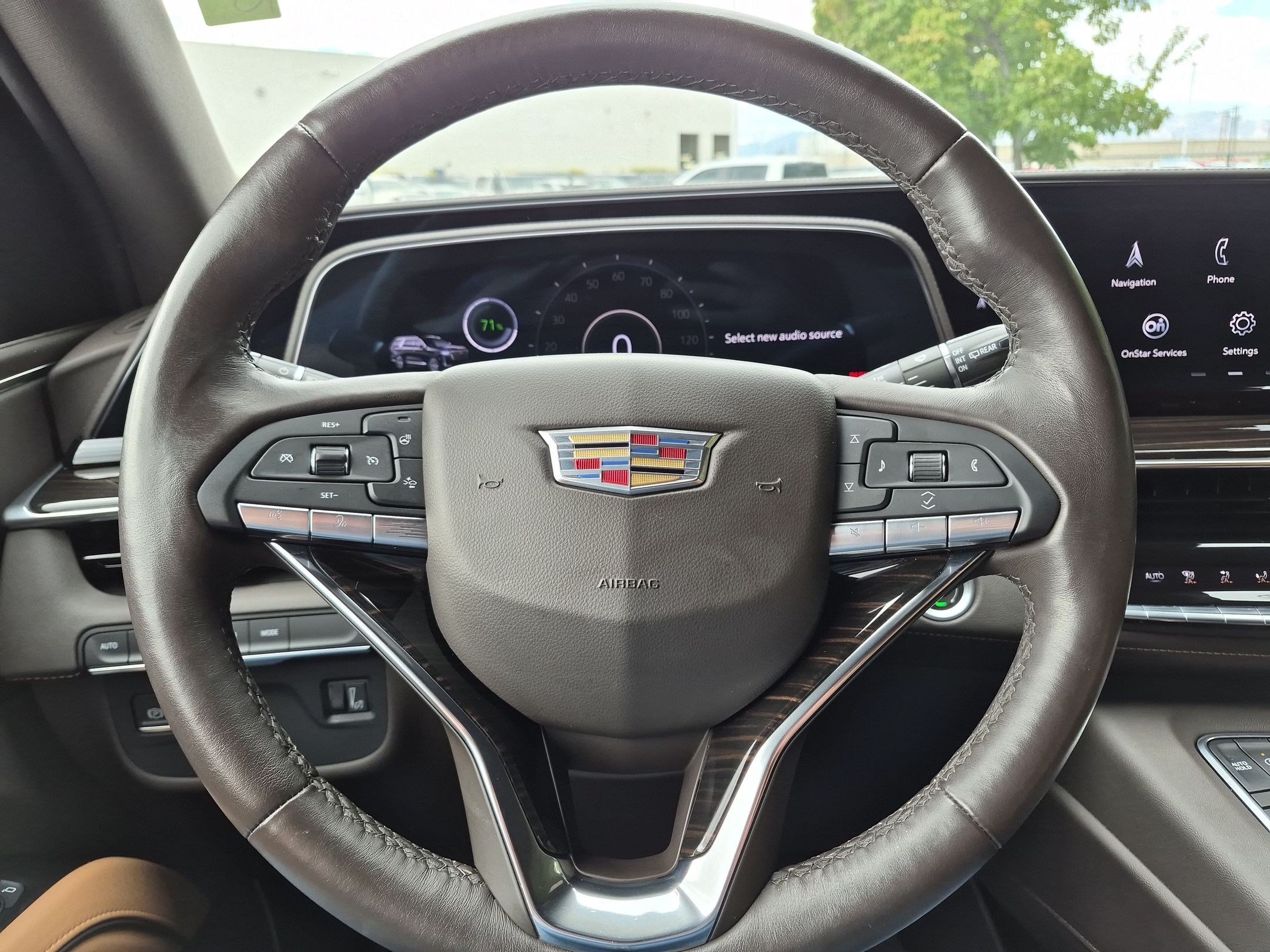 Certified 2022 Cadillac Escalade ESV Premium Luxury AWD/4WD image 16