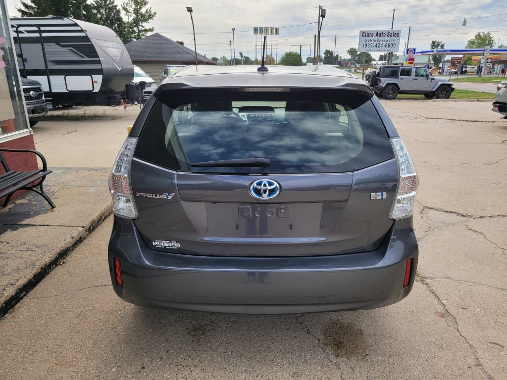 Used 2013 Toyota Prius V Five FWD image 6
