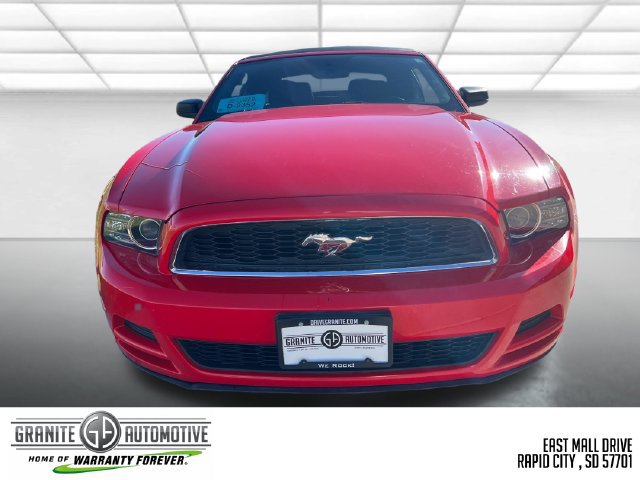 Used 2014 Ford Mustang Convertible RWD image 8