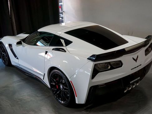 Used 2019 Chevrolet Corvette Z06 w/ Z07 Performance Package image 56