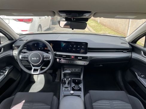 Used 2025 Kia K5 LXS image 32