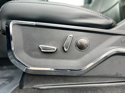 Used 2023 Ford F150 Lariat w/ Equipment Group 502A High image 19