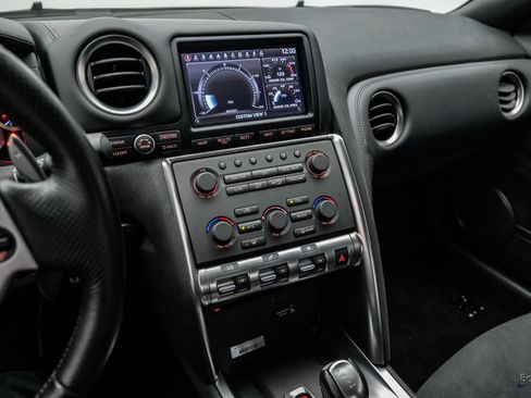 Used 2009 Nissan GT-R Premium AWD/4WD image 77