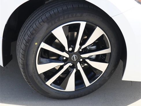 New 2025 Nissan Sentra SV w/ SV Premium Package image 25