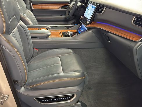 Used 2022 Jeep Grand Wagoneer Series II image 8