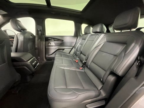 Used 2025 Lincoln Nautilus Premier w/ Equipment Group 102A image 25