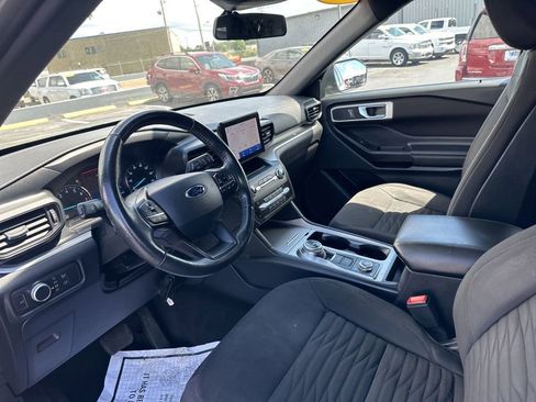 Used 2020 Ford Explorer XLT w/ Comfort Package image 10