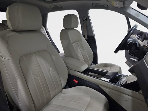 Used 2021 Audi e-tron Premium Plus w/ Premium Plus Package image 12