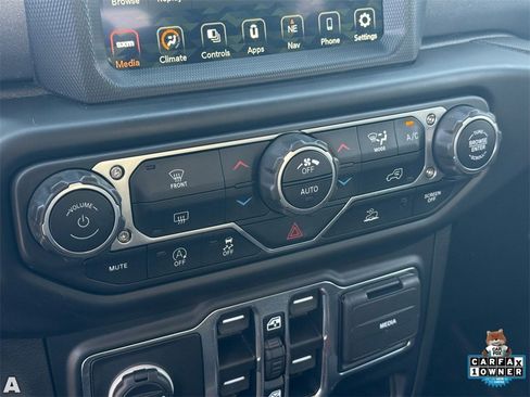 Certified 2022 Jeep Gladiator Mojave w/ Trailer Tow Package image 22