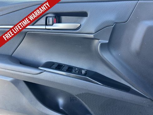 Used 2025 Toyota Camry SE FWD image 17