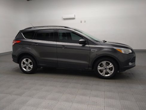 Used 2015 Ford Escape SE w/ Equipment Group 201A image 11