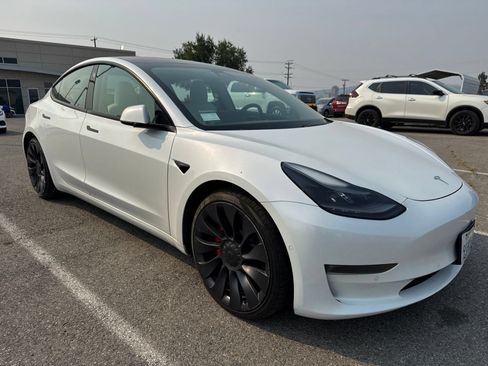 Used 2021 Tesla Model 3 Performance AWD/4WD image 3