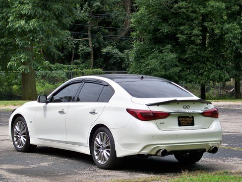 Used 2018 INFINITI Q50 Luxe w/ Sensory Package (Luxe) image 5