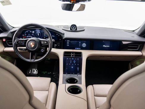 Used 2023 Porsche Taycan RWD image 9