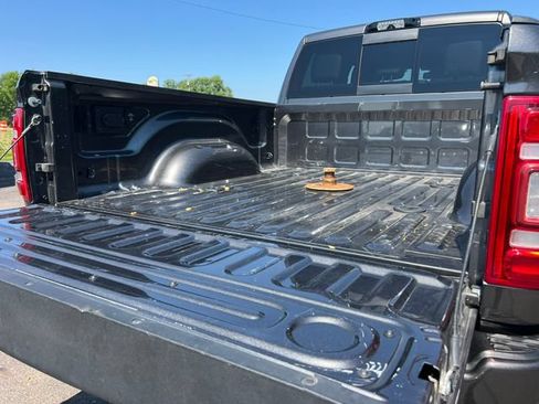 Used 2024 RAM 2500 Laramie w/ Sport Appearance Package AWD/4WD image 7