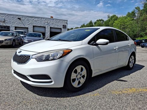 Used 2016 Kia Forte LX FWD image 3