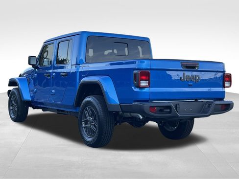 New 2025 Jeep Gladiator Sport image 25