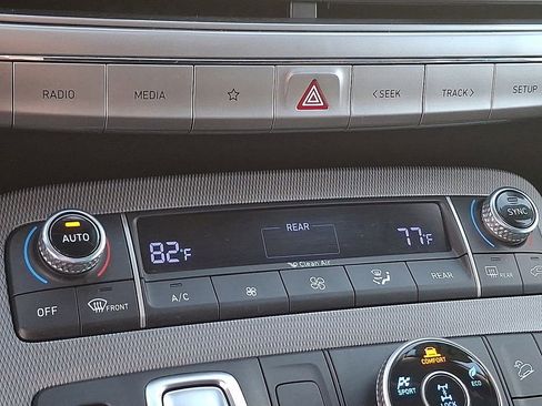 Used 2021 Hyundai Palisade SEL w/ Winter Package image 24