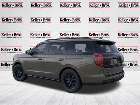 New 2026 Ford Expedition Platinum image 5