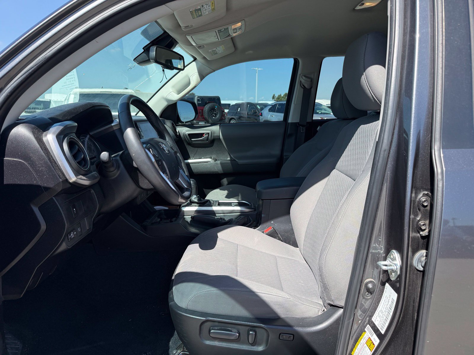 Used 2023 Toyota Tacoma SR5 RWD image 5