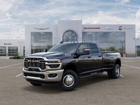 New 2026 RAM 3500 Tradesman AWD/4WD image 27