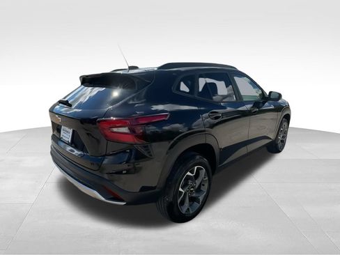 Used 2025 Chevrolet Trax LT w/ Driver Confidence Package FWD image 8