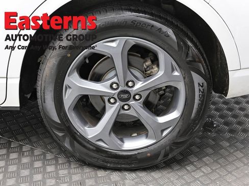 Used 2023 Ford Escape ST-Line image 8