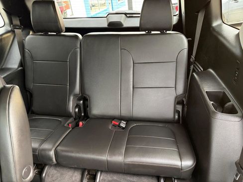 Used 2020 Chevrolet Traverse LT image 20