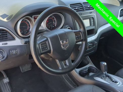 Used 2011 Dodge Journey Mainstreet FWD image 10