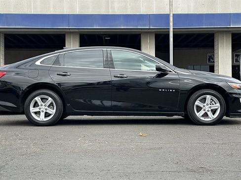 Used 2020 Chevrolet Malibu LS w/ LPO, Convenience Package 2 image 3