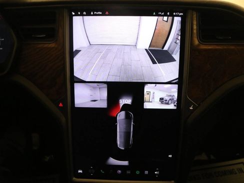 Used 2020 Tesla Model X image 34