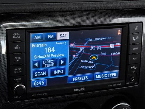 Used 2009 Dodge Challenger SRT8 w/ SRT Option Group II RWD image 23