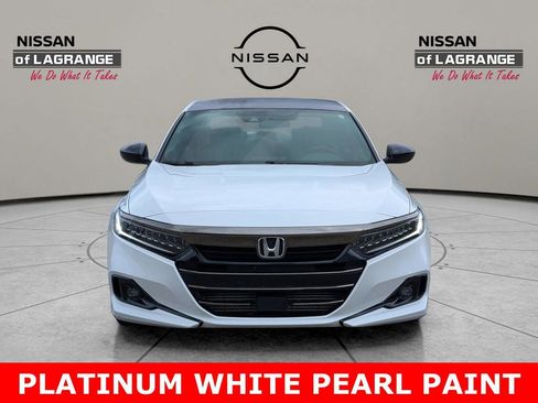 Used 2021 Honda Accord Sport image 2