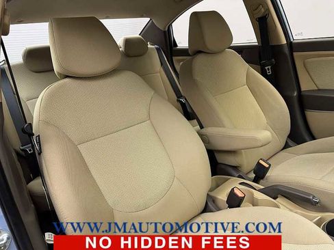 Used 2014 Hyundai Accent GLS image 20